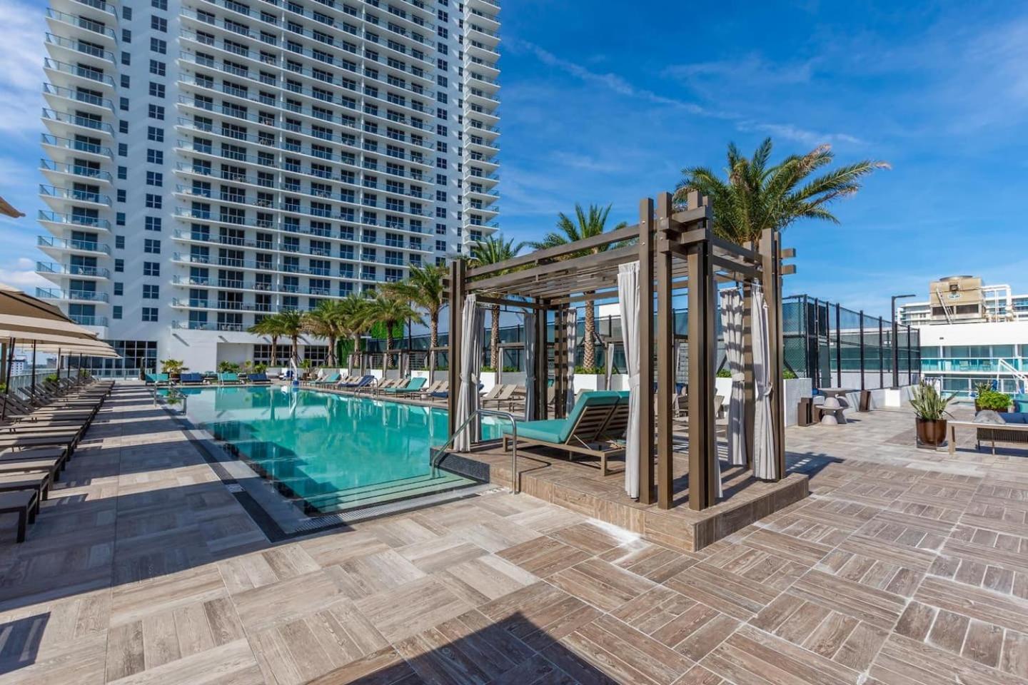 Amazing Apartments At H Beach House Hollywood Exterior foto