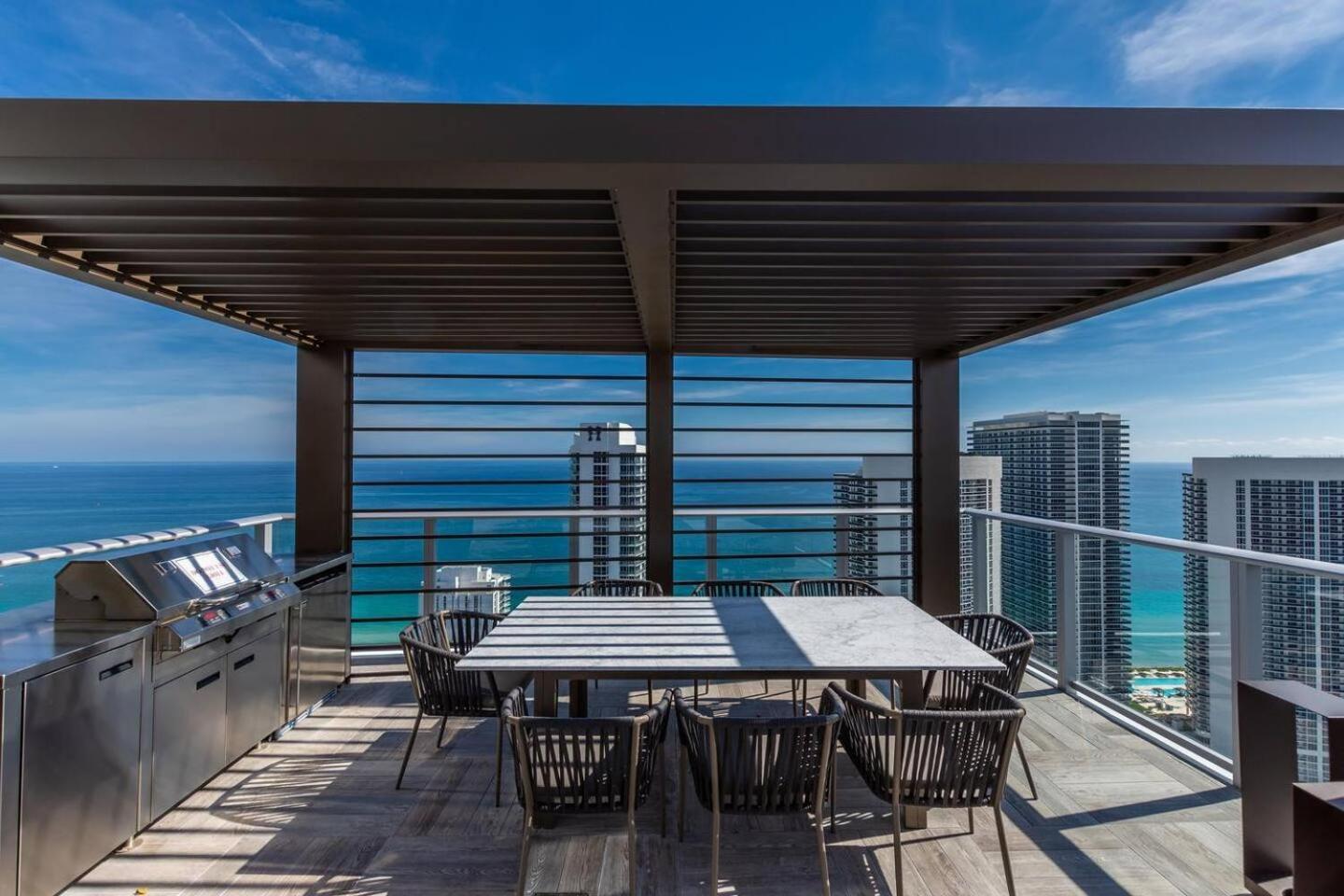 Amazing Apartments At H Beach House Hollywood Exterior foto