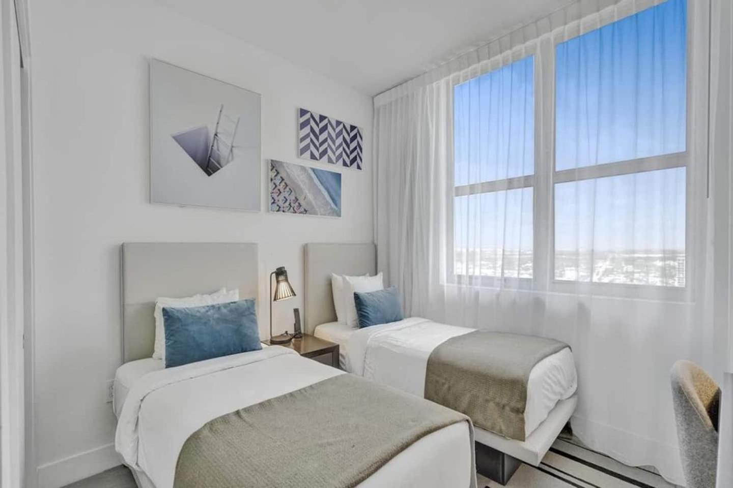 Amazing Apartments At H Beach House Hollywood Exterior foto