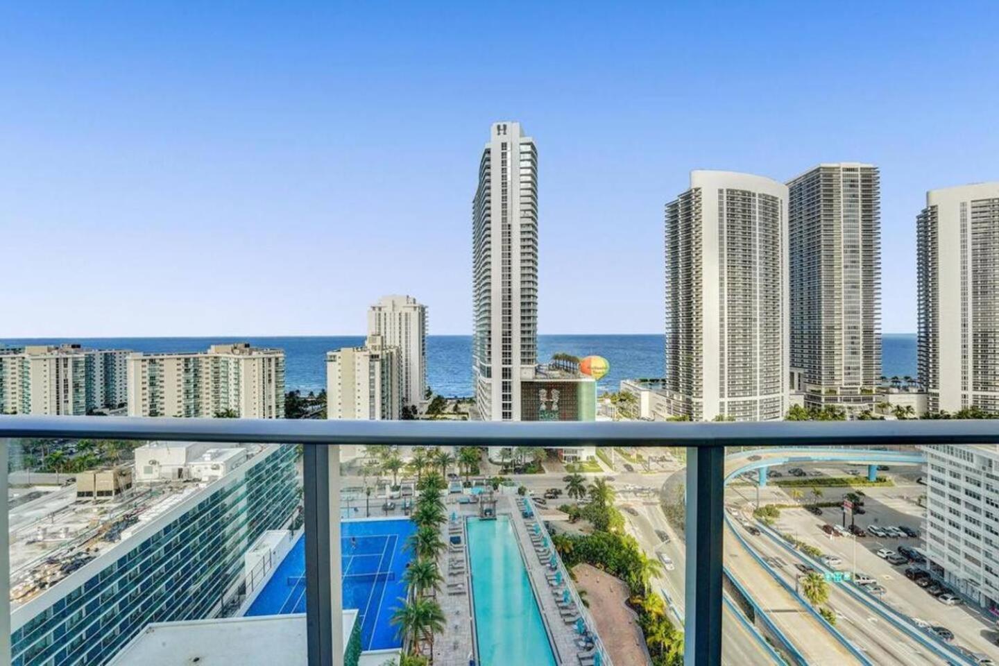 Amazing Apartments At H Beach House Hollywood Exterior foto